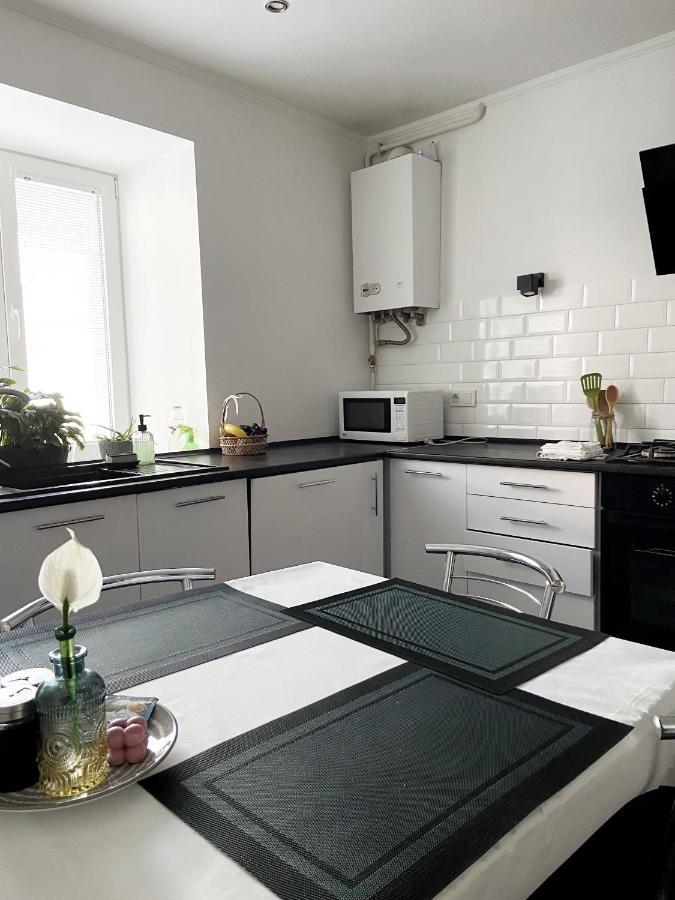 Квартира У Старому Місті Kamianets-Podilskyi Luaran gambar