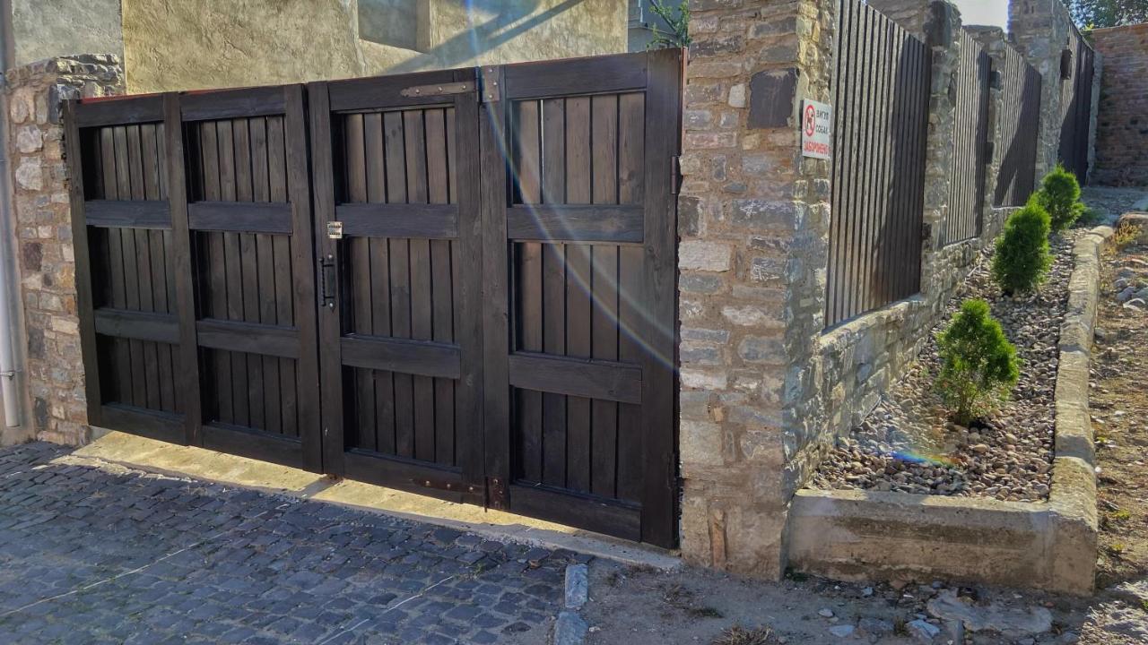 Квартира У Старому Місті Kamianets-Podilskyi Luaran gambar